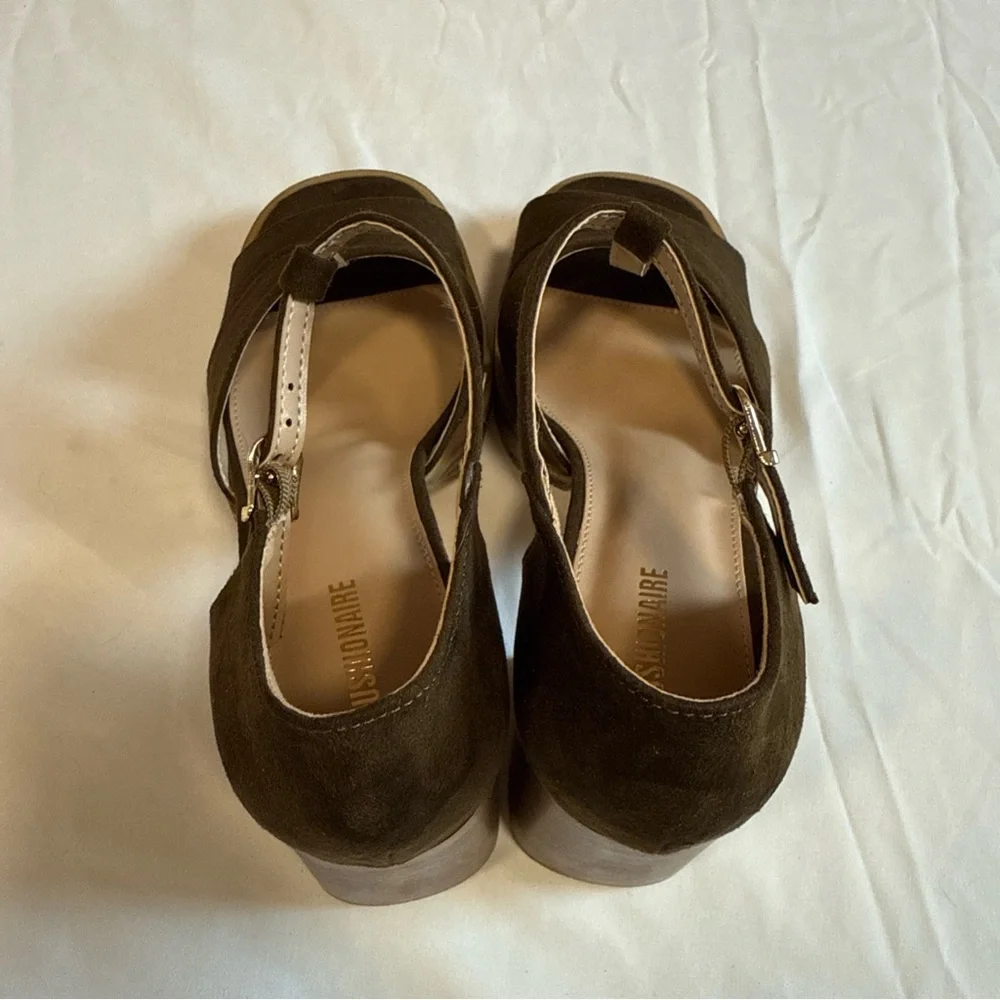 Brown Suede Platform‎ Sandals Size 9.5W NEW
